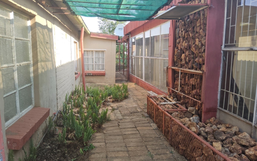 3 Bedroom Property for Sale in Hartbeesfontein North West
